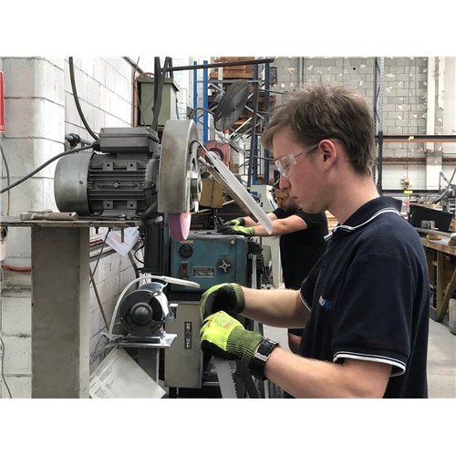 EBR330E texas clear safety glass-wearing in workshop